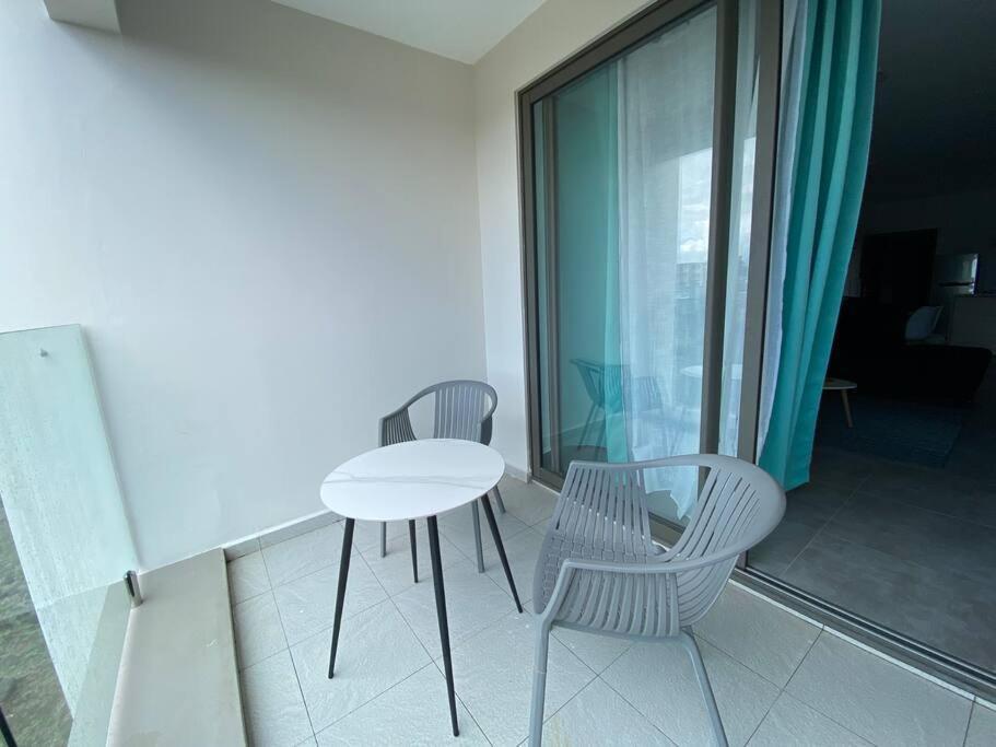 Sandstone Apartment A Walk To The Beach Flic-en-Flacq エクステリア 写真